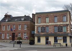 Hôtel, bar, brasserie - Le Scie-Gare.<br>Auffay